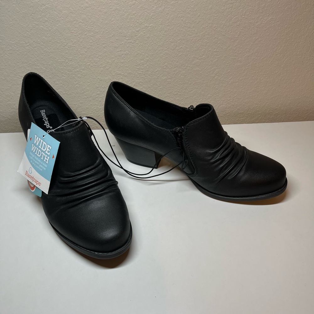 Baretraps black shoes wide width
